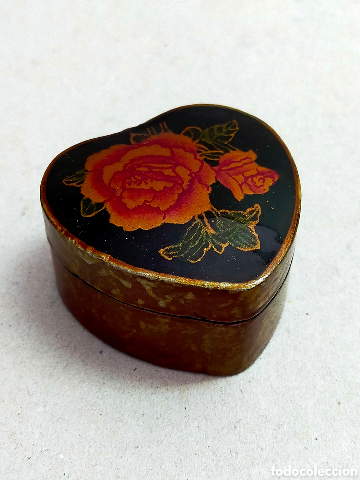 Antig&uuml;edades: CAJA DE PAPEL MACH&Eacute; CON FORMA DE CORAZON. - Foto 9