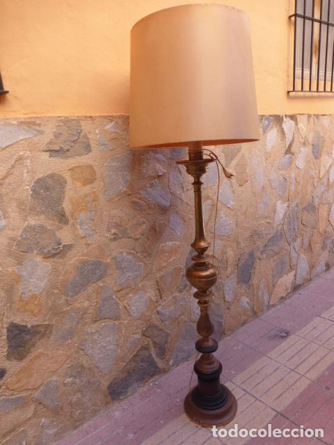 Antig&uuml;edades: Lampara de pie de laton con pantalla - Foto 5