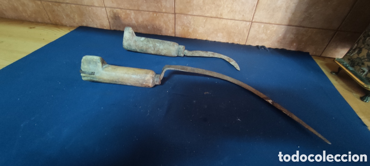 Antig&uuml;edades: Pareja de hoces antiguas - Foto 2