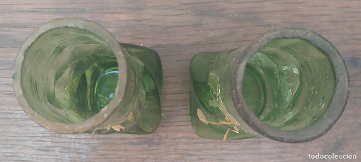 Antig&uuml;edades: PEQUE&Ntilde;OS JARRONES MODERNISTAS CRISTAL VERDE - Foto 3