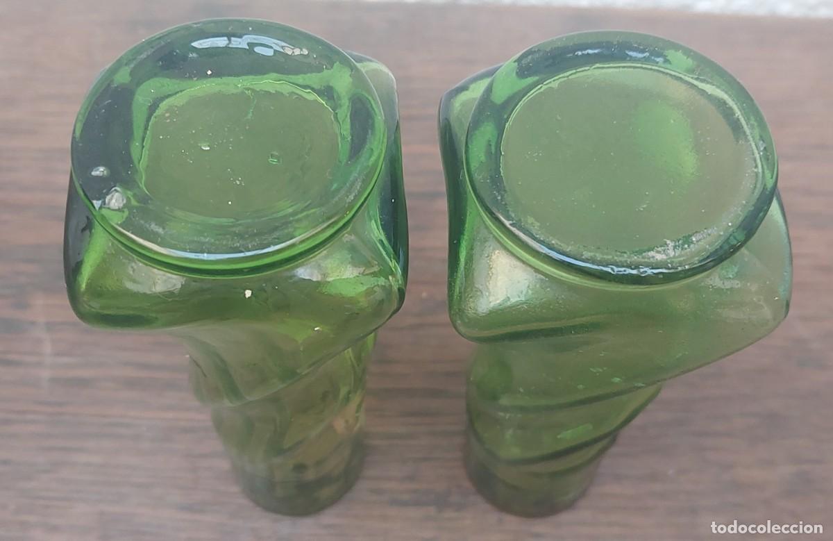 Antig&uuml;edades: PEQUE&Ntilde;OS JARRONES MODERNISTAS CRISTAL VERDE - Foto 10