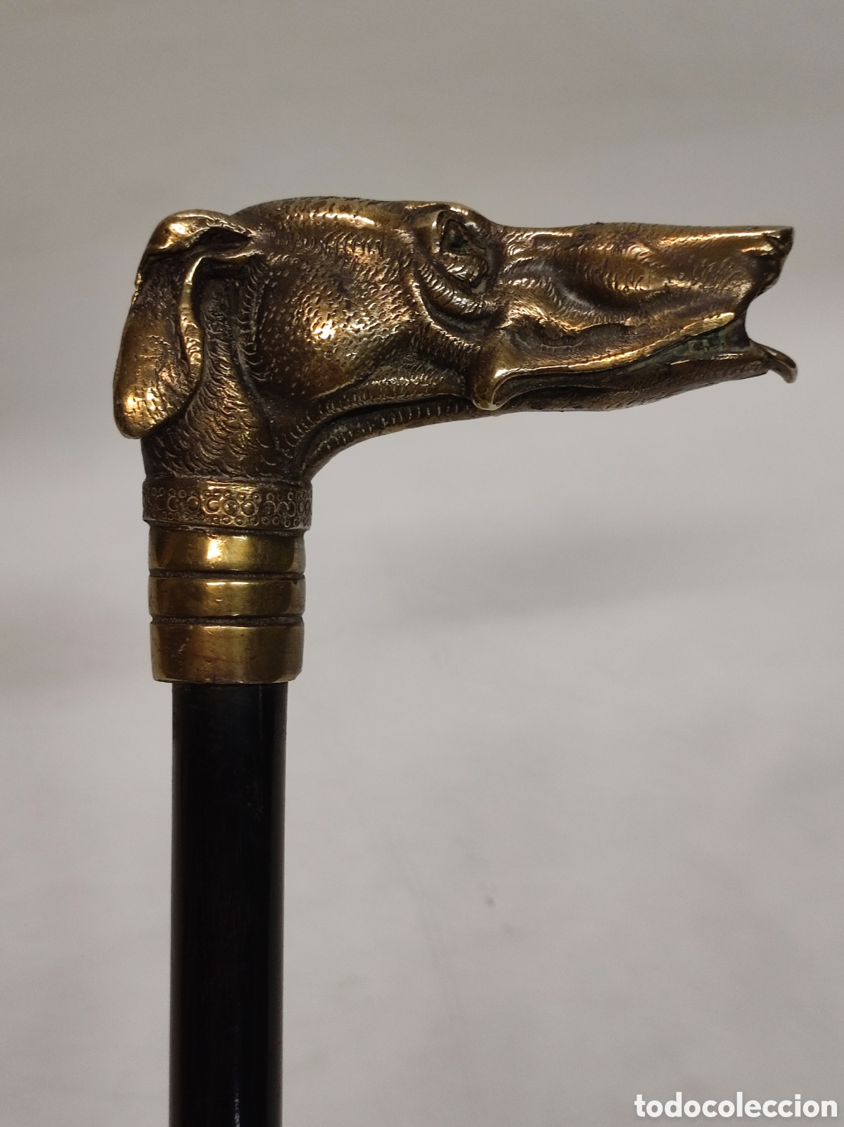 Antig&uuml;edades: Bast&oacute;n perro galgo bronce - Foto 1