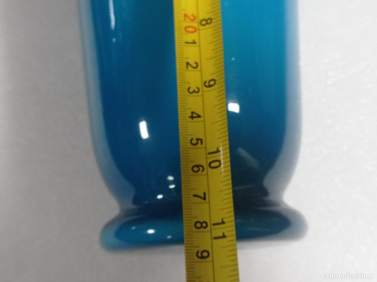 Antig&uuml;edades: Elegante Jarr&oacute;n opalina azul - Foto 7