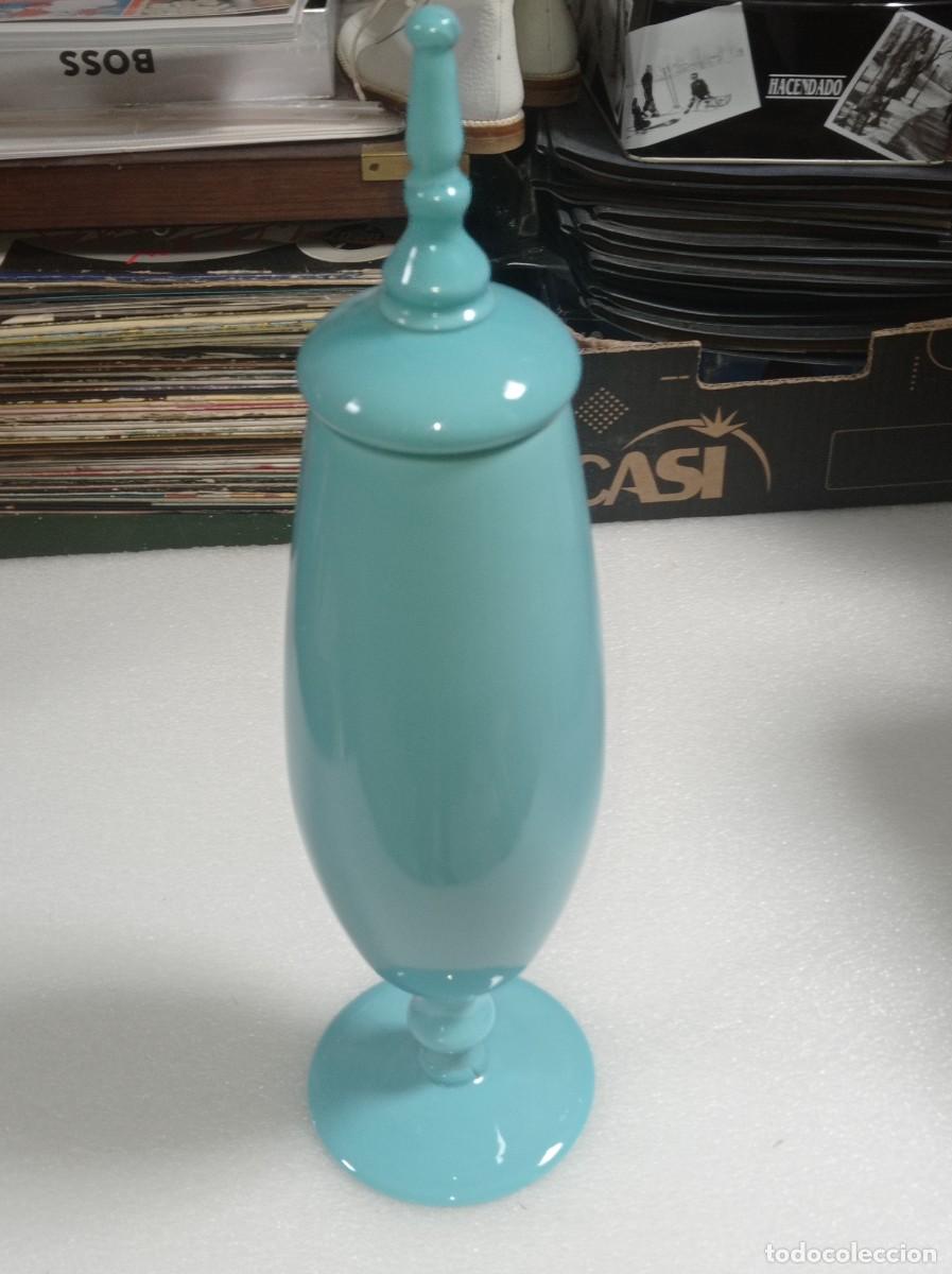 Antig&uuml;edades: Gran tibor de opalina azul turquesa jarr&oacute;n con tapas - Foto 1