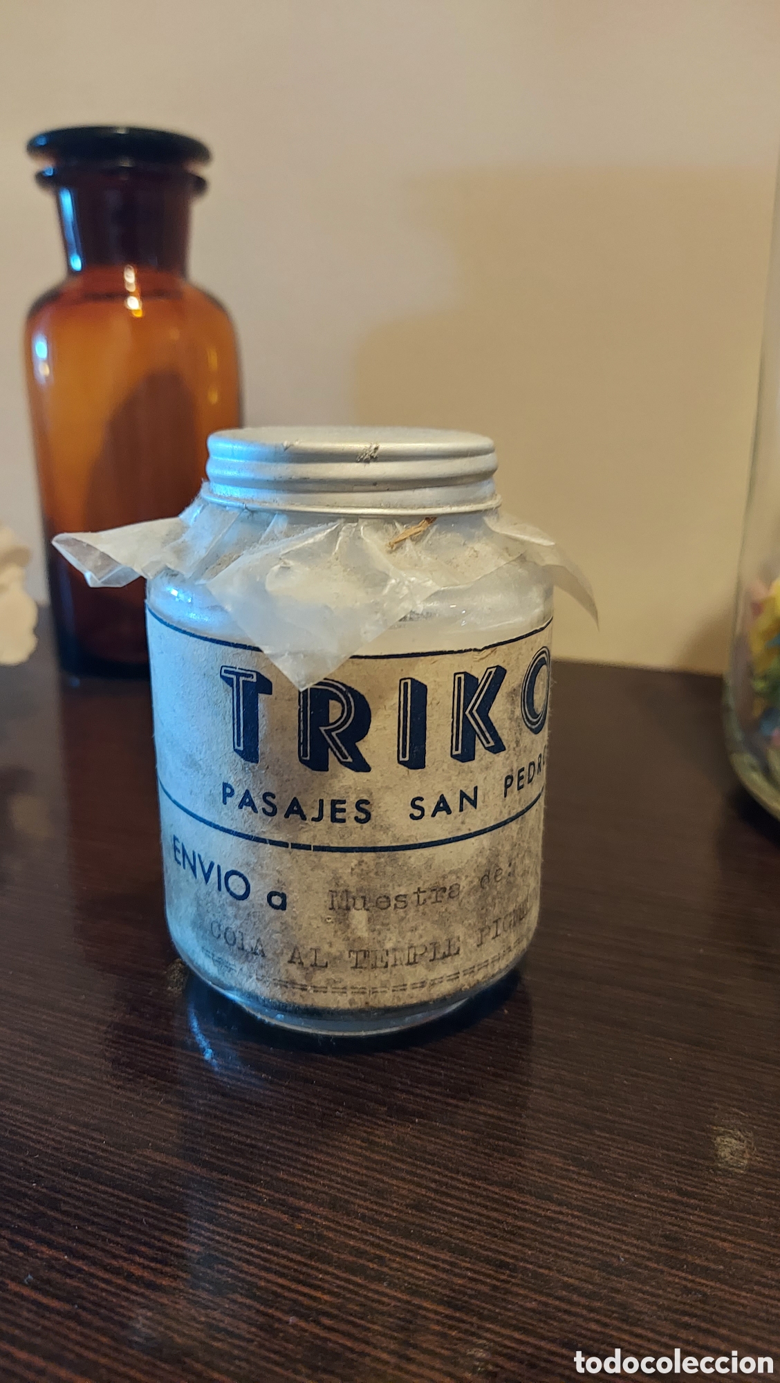 Antiguidades: Bote antiguo Trikola. Circa 1940