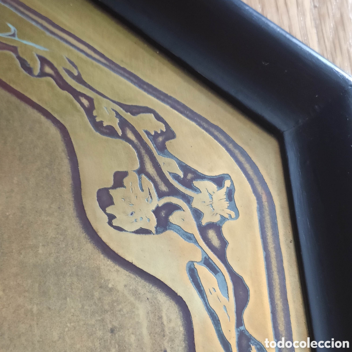 Antig&uuml;edades: BANDEJA POSAPLATOS LATON - Foto 2