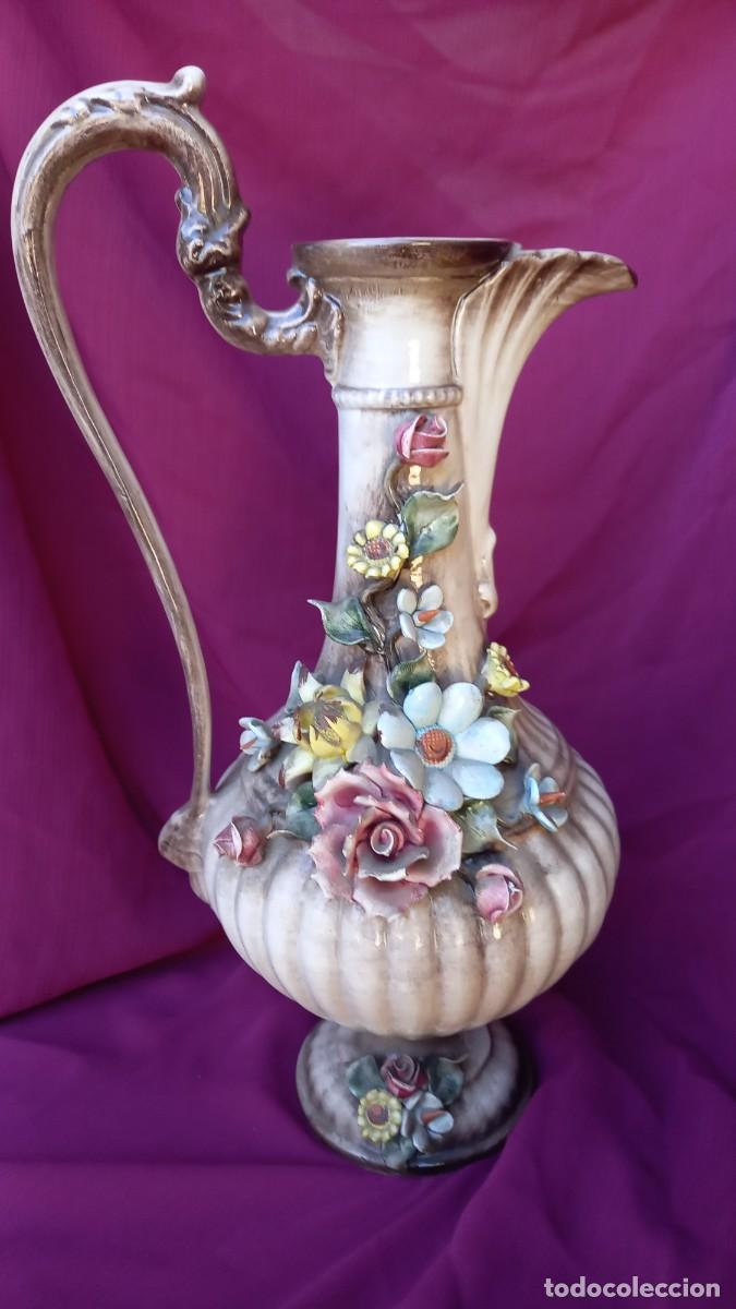 Antig&uuml;edades: PRECIOSA JARRA CAPODIMONTE (34cm). - Foto 2