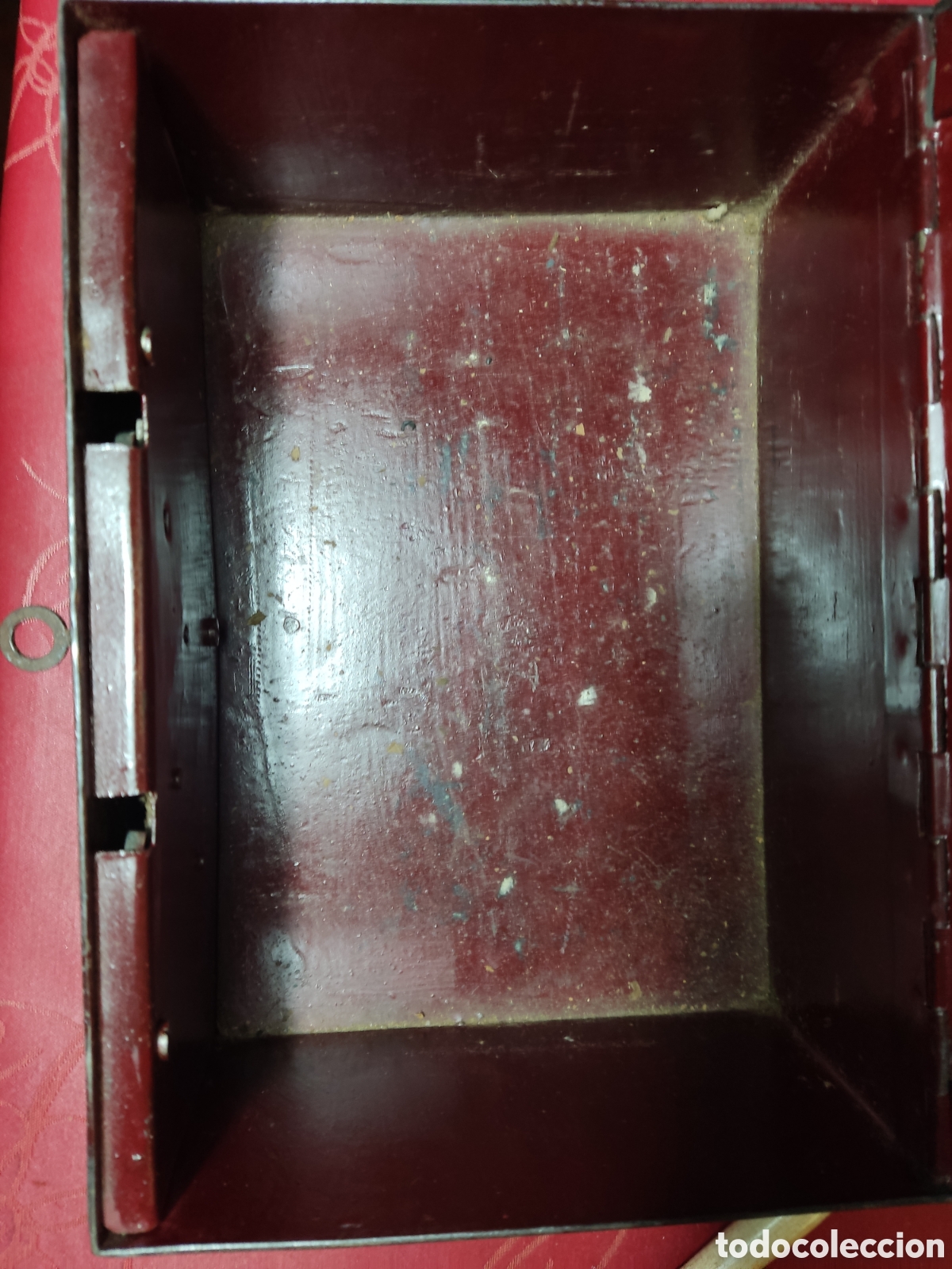 Antig&uuml;edades: Caja de caudales hierro con llave - Foto 7