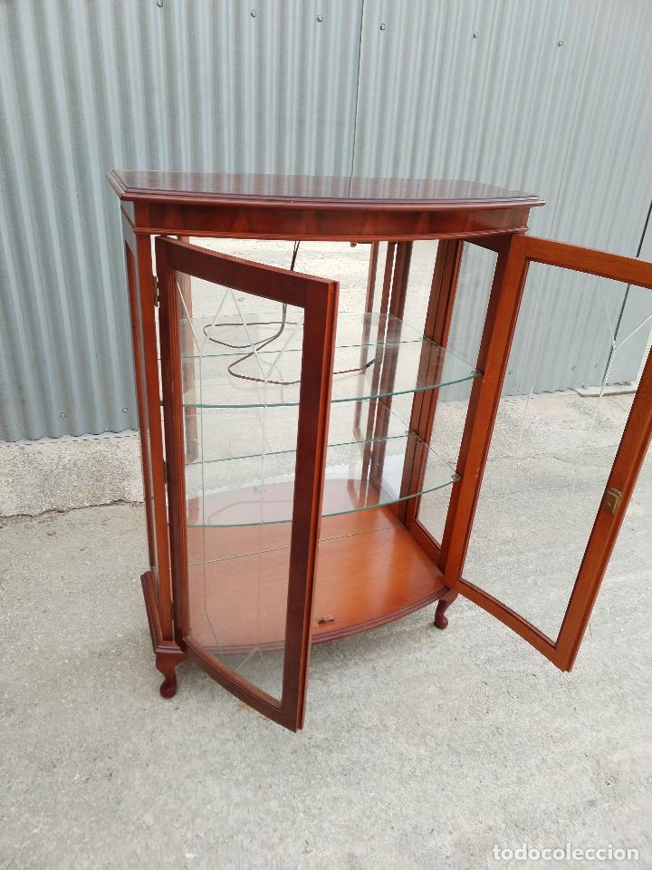 Antig&uuml;edades: vitrina clasica expositora - Foto 3