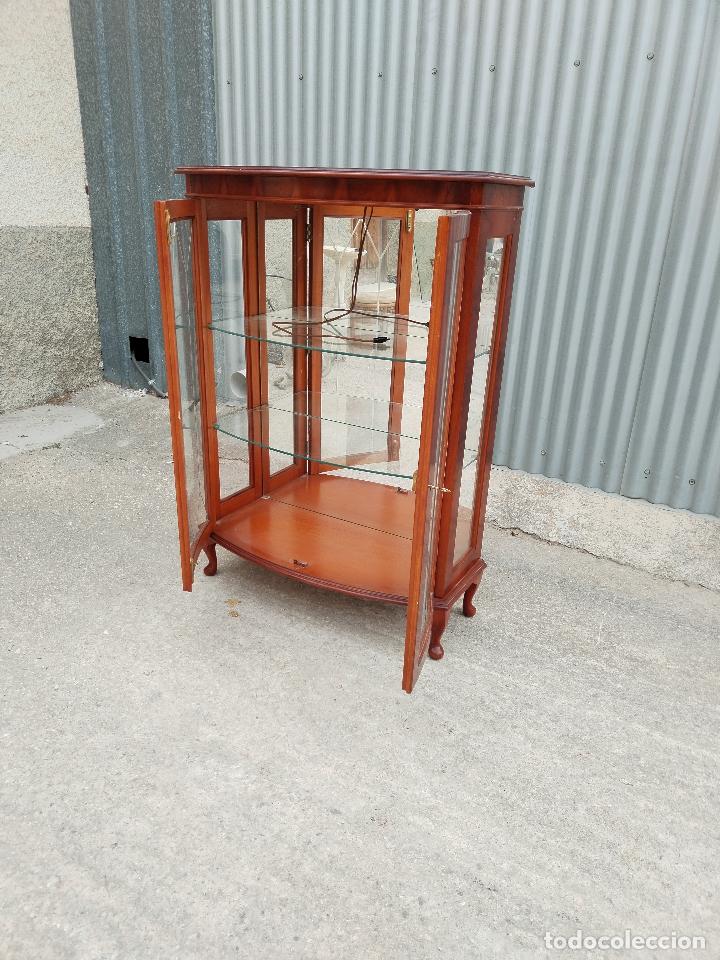 Antig&uuml;edades: vitrina clasica expositora - Foto 5