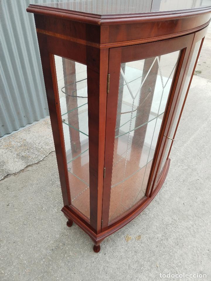 Antig&uuml;edades: vitrina clasica expositora - Foto 6