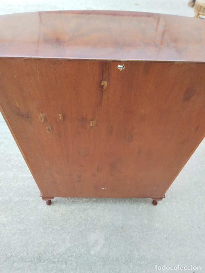 Antig&uuml;edades: vitrina clasica expositora - Foto 8