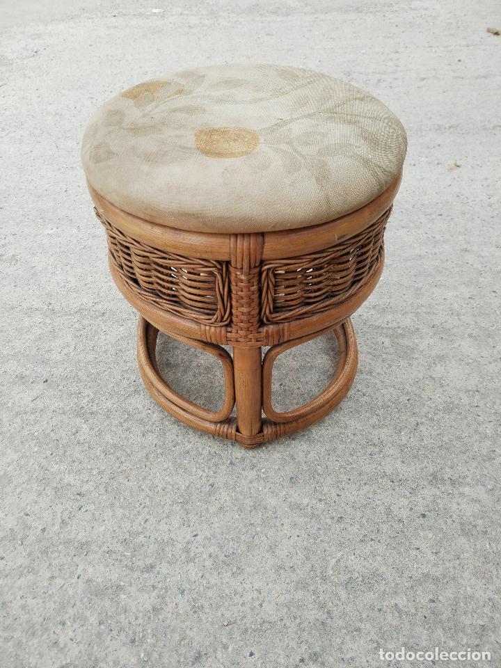 Antig&uuml;edades: taburete de mimbre - Foto 3