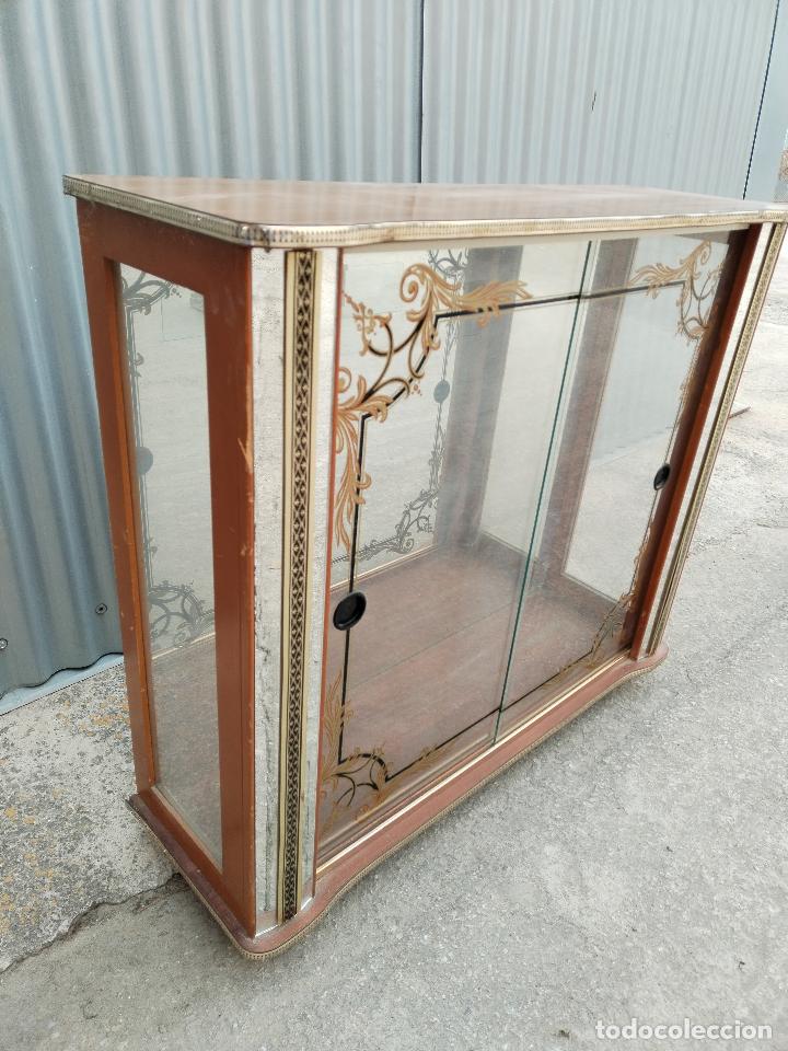 Antig&uuml;edades: vitrina expositor - Foto 4