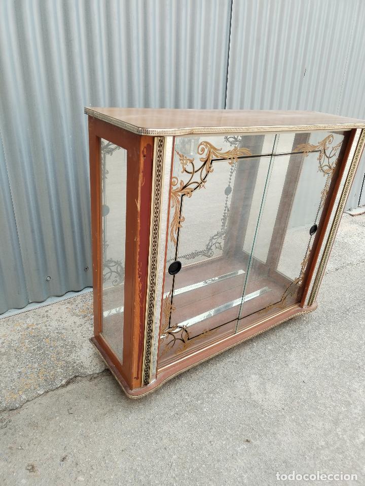 Antig&uuml;edades: vitrina expositor - Foto 7