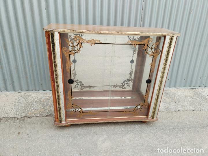 Antig&uuml;edades: vitrina expositor - Foto 10