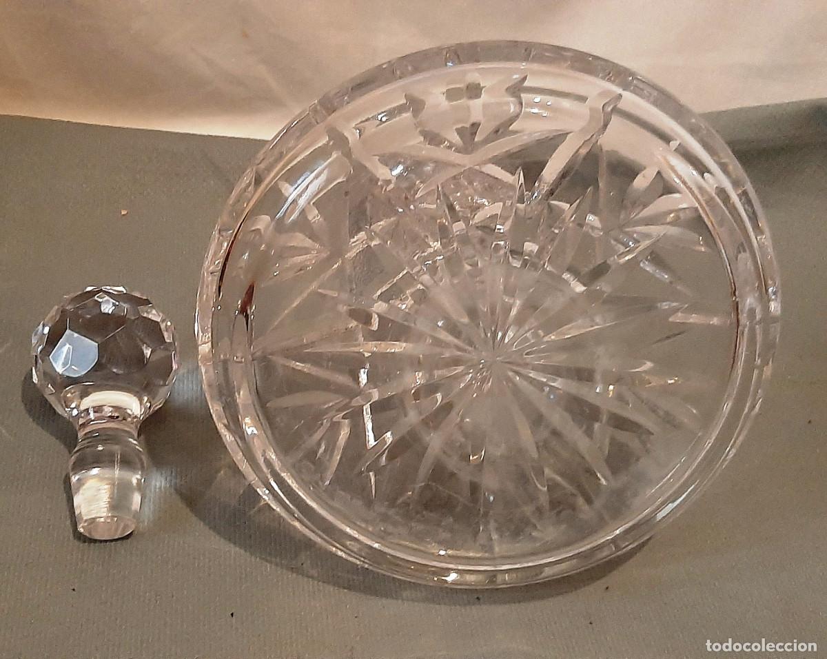 Antig&uuml;edades: Licorera de vidrio tallado - Foto 6
