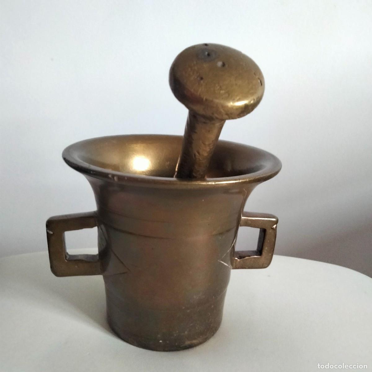 Antig&uuml;edades: ref. A3 Antiguo mortero ,almirez de bronce con su maja - Foto 1