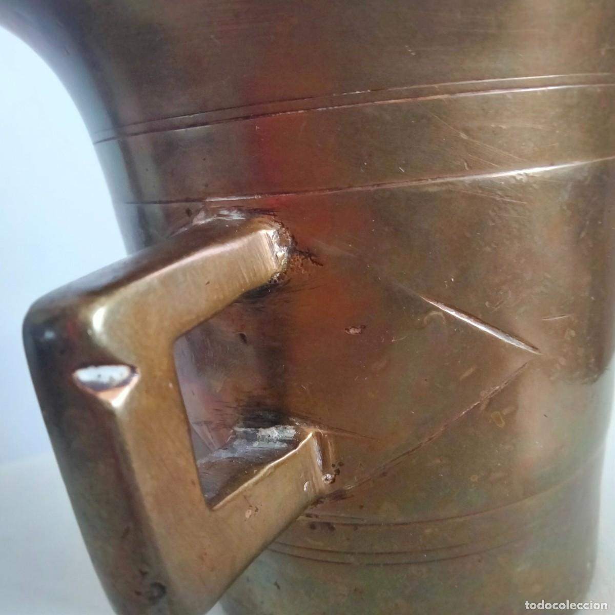 Antig&uuml;edades: ref. A3 Antiguo mortero ,almirez de bronce con su maja - Foto 4