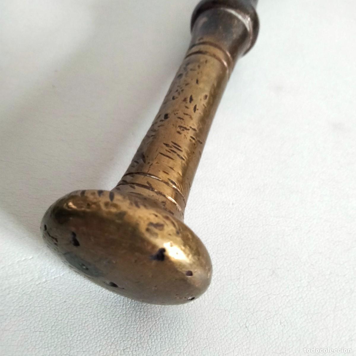 Antig&uuml;edades: ref. A3 Antiguo mortero ,almirez de bronce con su maja - Foto 9