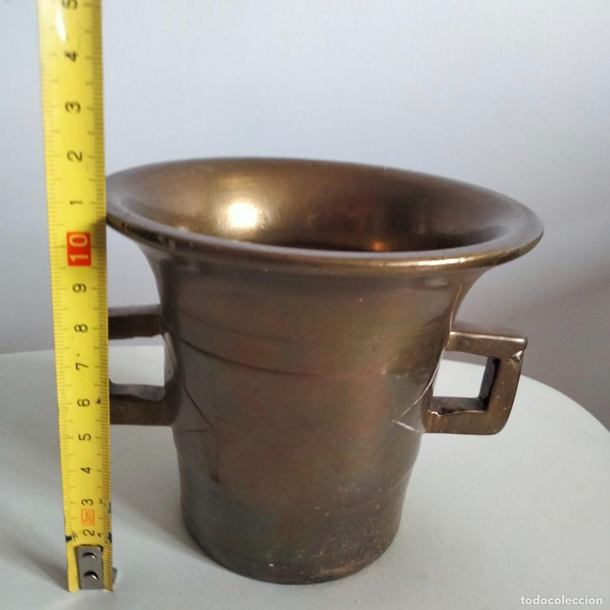 Antig&uuml;edades: ref. A3 Antiguo mortero ,almirez de bronce con su maja - Foto 11