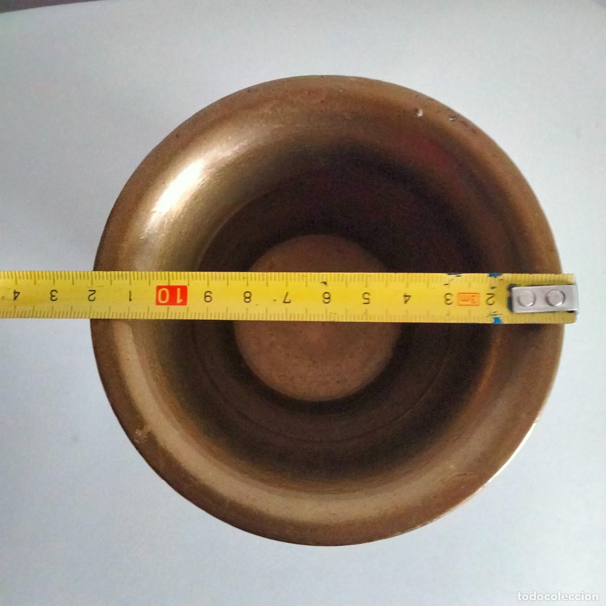 Antig&uuml;edades: ref. A3 Antiguo mortero ,almirez de bronce con su maja - Foto 12