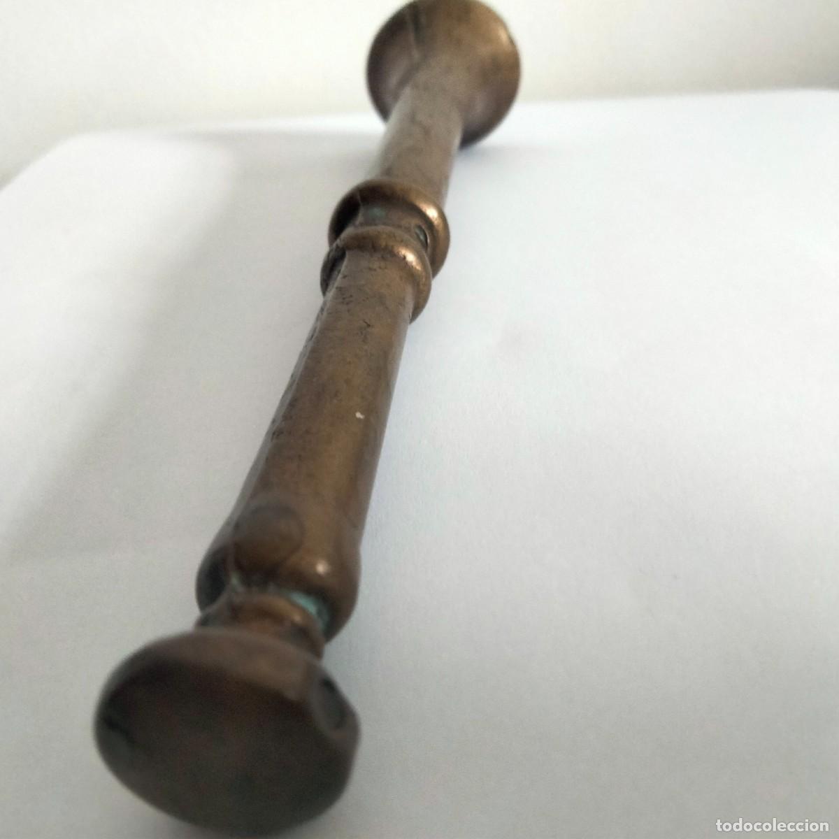 Antig&uuml;edades: ref. A1 Antiguo mortero ,almirez de bronce con su maja - Foto 12