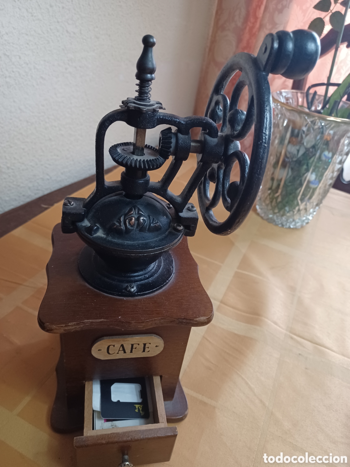 Antiguidades: Barybopk 345. Molinillo de caf&eacute; de madera parte metal parte madera