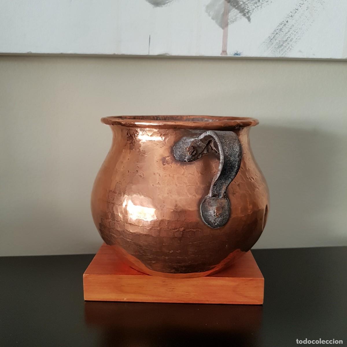 Antig&uuml;edades: OLLA PEROL DE COBRE CON ASAS DE HIERRO. - Foto 2