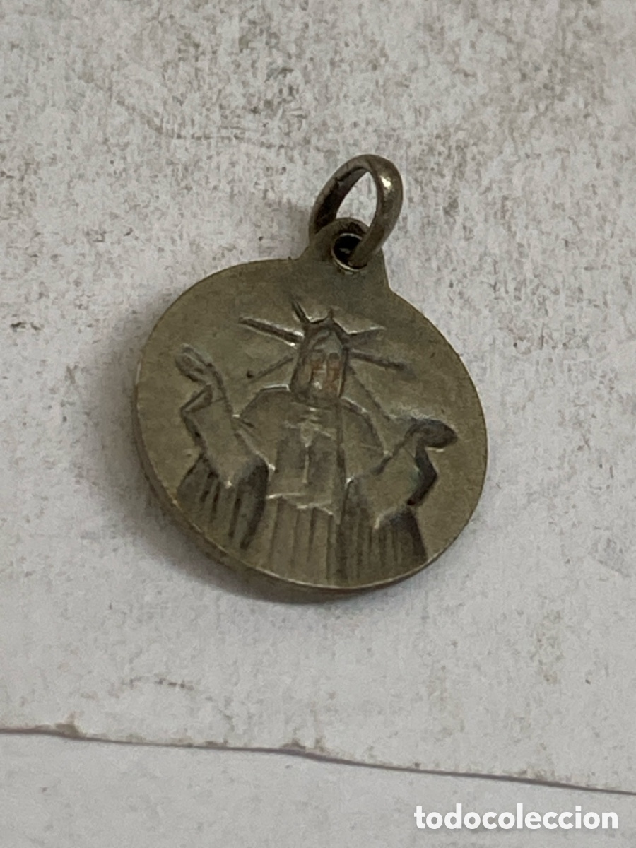 Antig&uuml;edades: Medalla de plata religiosa C157 - Foto 2