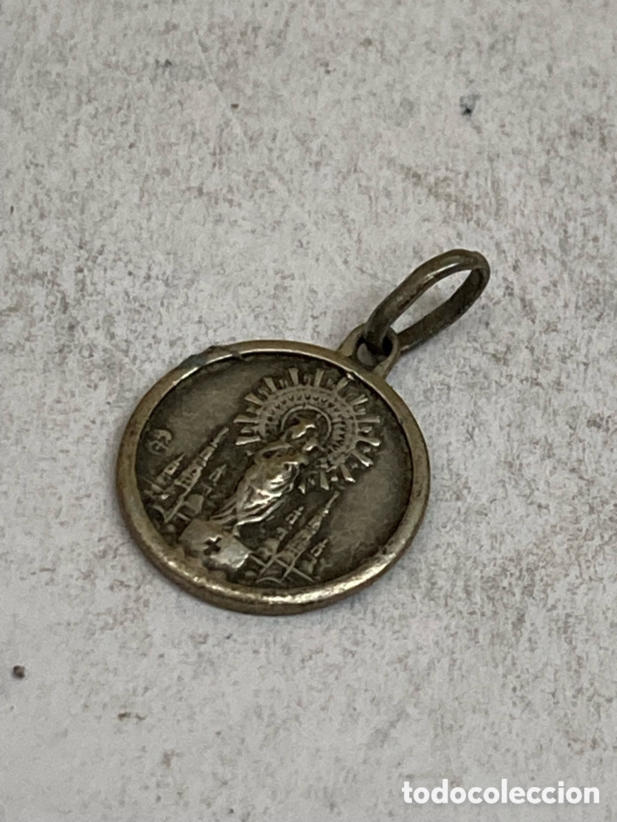 Antig&uuml;edades: Medalla de plata religiosa C157 - Foto 1