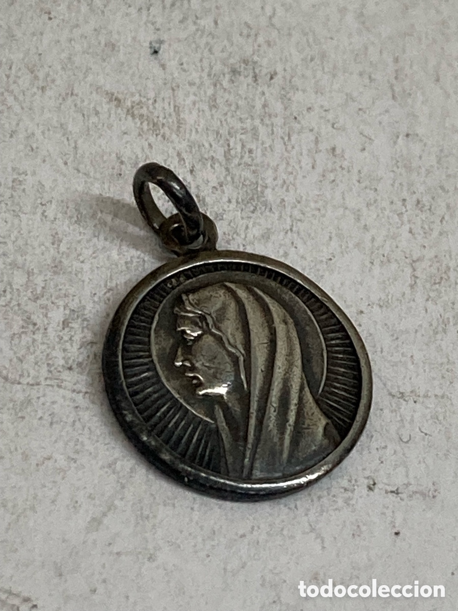 Antig&uuml;edades: Medalla de plata religiosa C157 - Foto 1