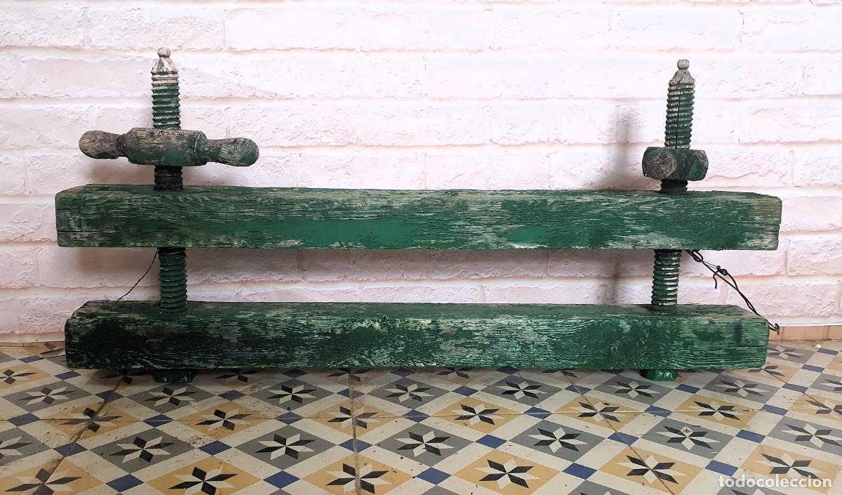 Antig&uuml;edades: Antigua prensa de madera - Foto 1