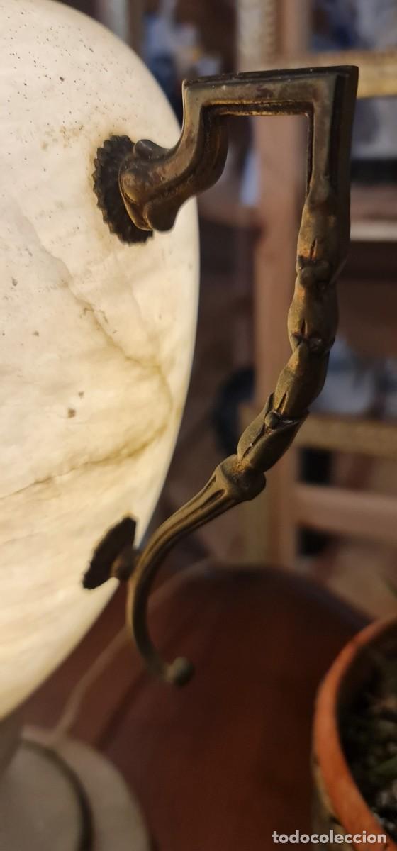 Antig&uuml;edades: L&aacute;mpara de mesa de alabastro y lat&oacute;n - Foto 4