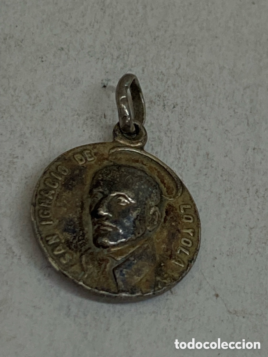 Antig&uuml;edades: Medalla de plata religiosa C163 - Foto 2