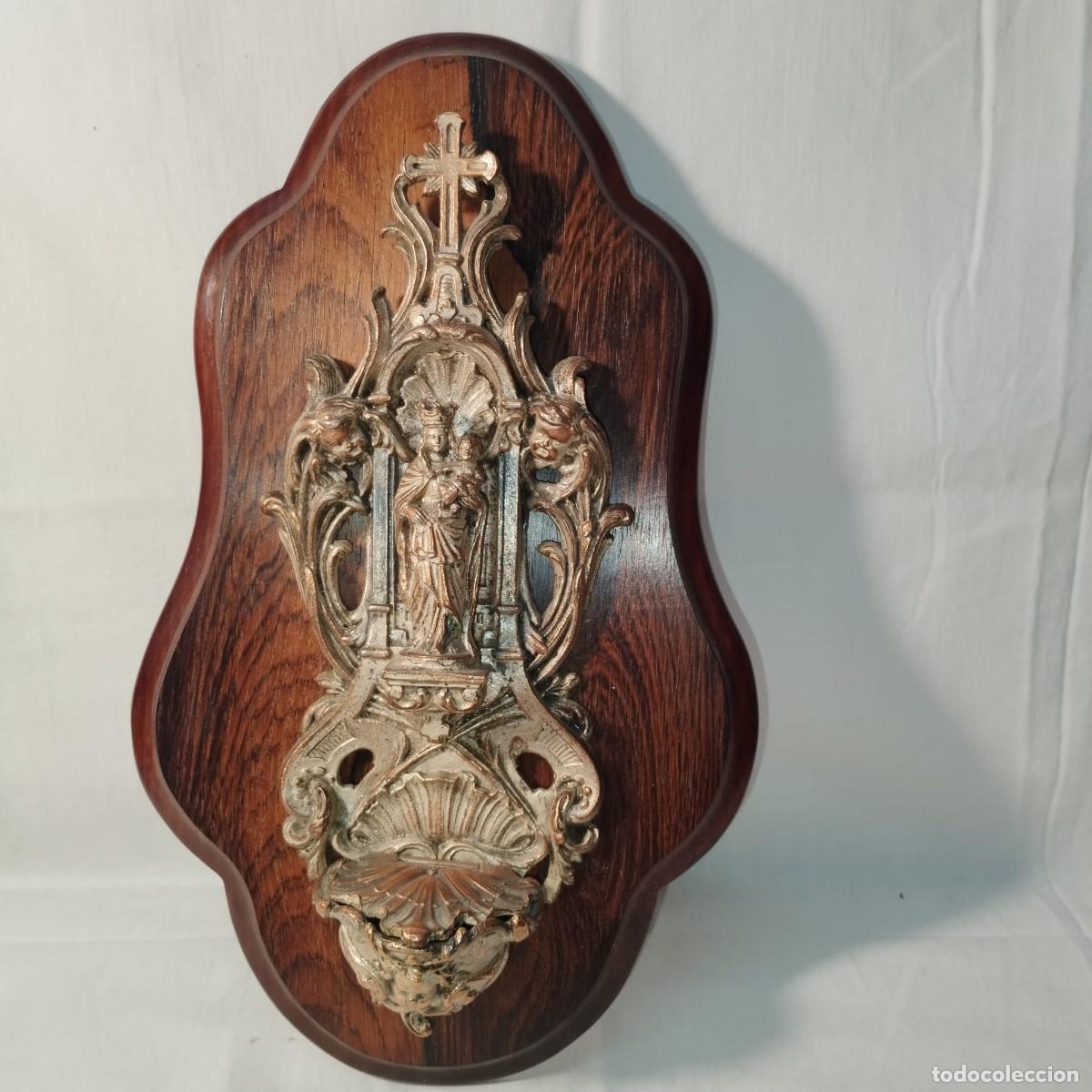 Antig&uuml;edades: BENDITERA MODERNISTA CON IMAGEN DE LA VIRGEN - Foto 1