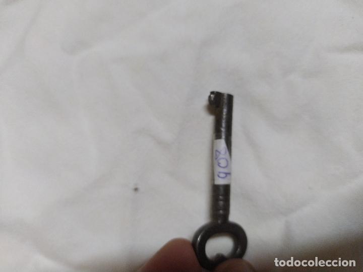 Antig&uuml;edades: Antigua llave forja. Cesto llave 908 - Foto 3