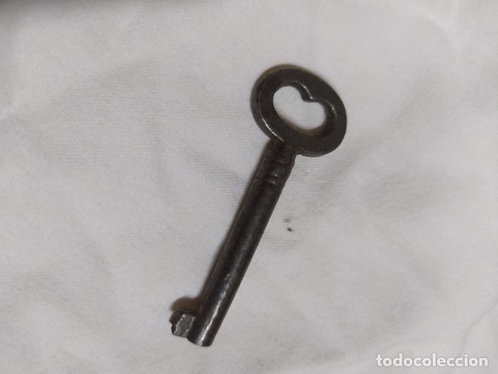 Antig&uuml;edades: Antigua llave forja. Cesto llave 908 - Foto 1