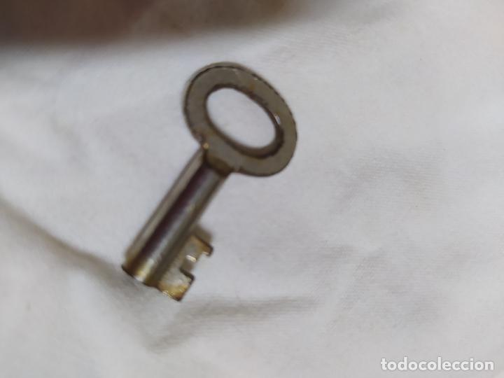 Antig&uuml;edades: Antigua llave hueca. Cesto llave 904 - Foto 3