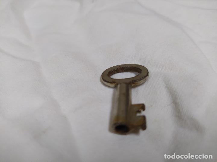 Antig&uuml;edades: Antigua llave hueca. Cesto llave 904 - Foto 4