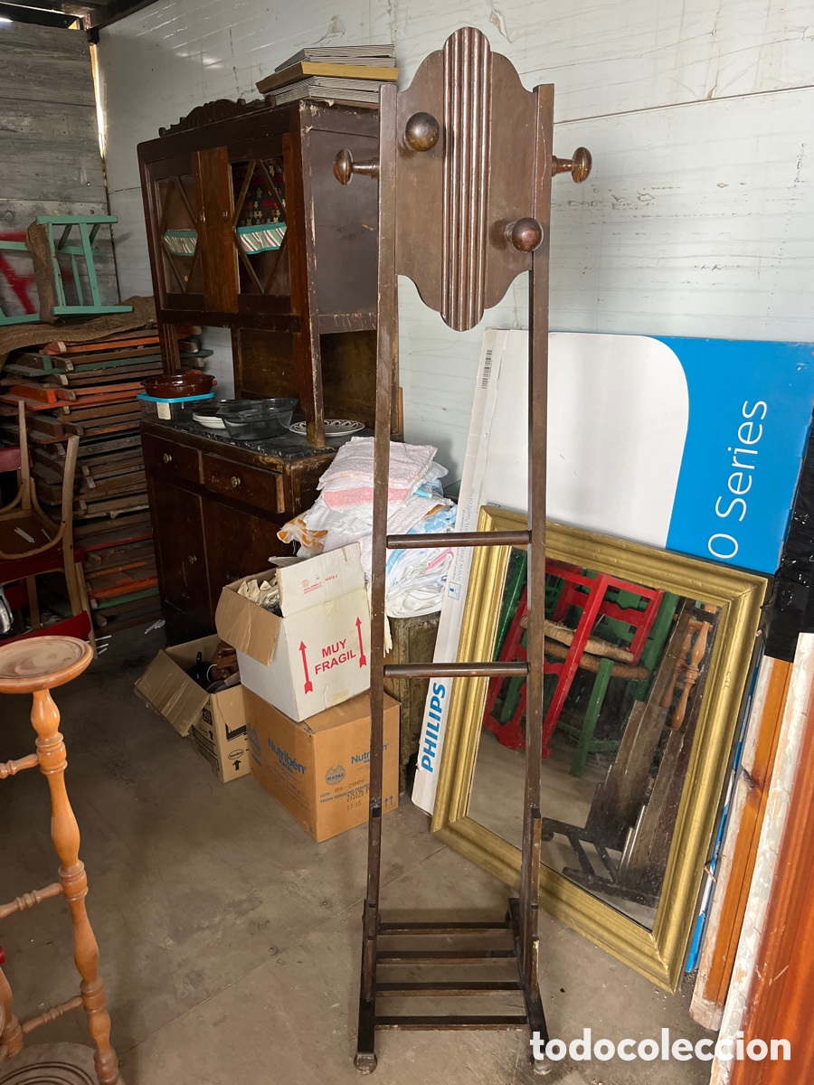 Antig&uuml;edades: Perchero de madera estilo modernista - Foto 1