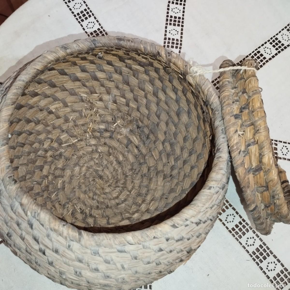 Antig&uuml;edades: CESTA REDONDA DE ANEA CON SU TAPA - Foto 2
