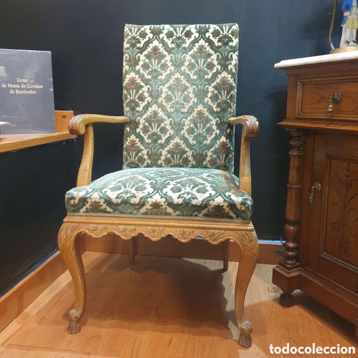 Antig&uuml;edades: Antiguo sill&oacute;n tapizado - Foto 1