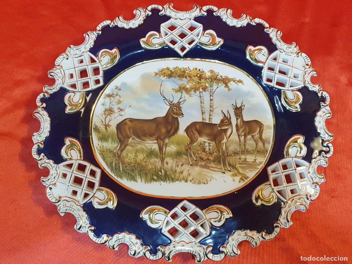 Antig&uuml;edades: Plato de porcelana sello en base - Foto 1
