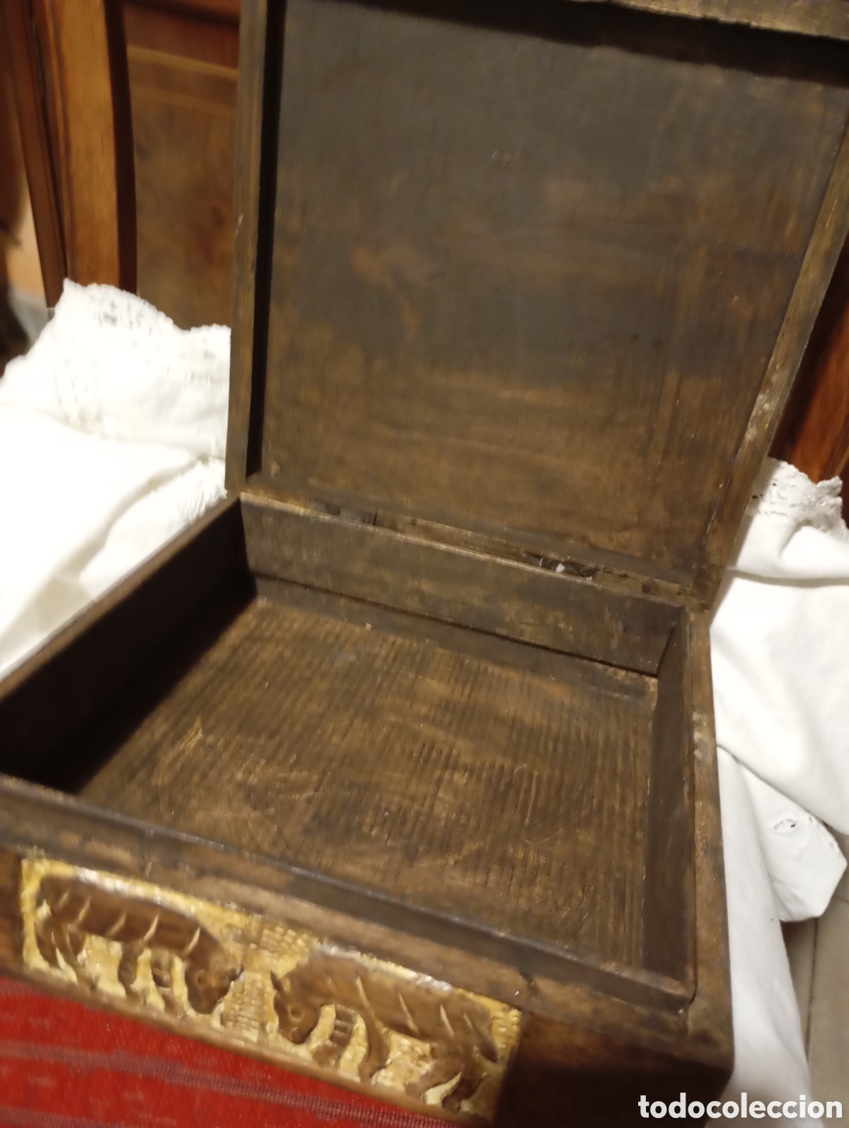 Antig&uuml;edades: Caja madera con caballo de dise&ntilde;o - Foto 3