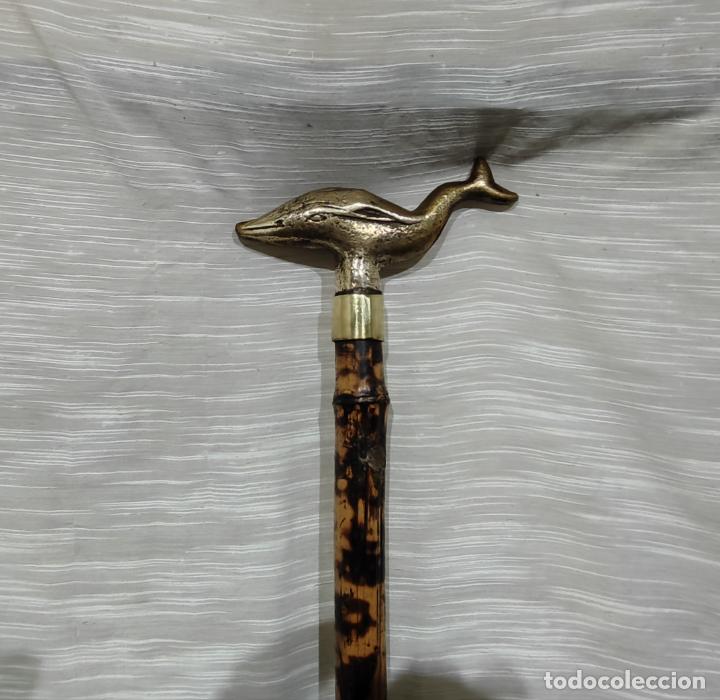 Antig&uuml;edades: RARO BASTON DE PASEO CON BALLENA DE BRONCE - Foto 2