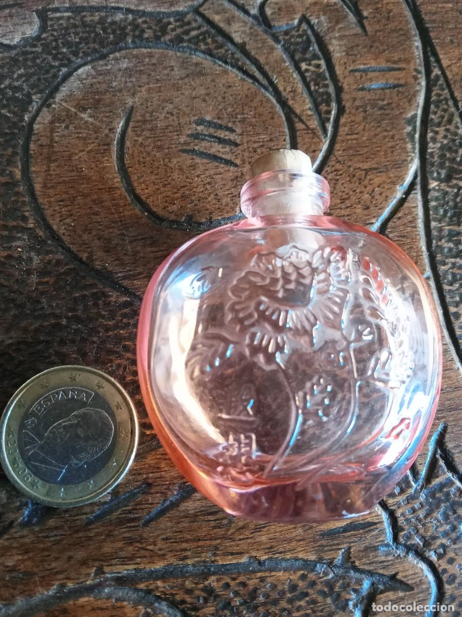 Antig&uuml;edades: Perfumero de cristal chino - Foto 1