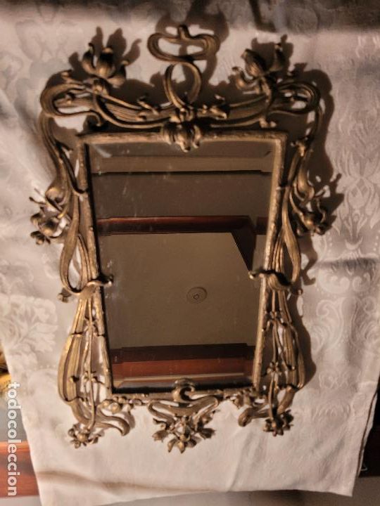 Antig&uuml;edades: Espejo de bronce estilo art nouveau - Foto 3