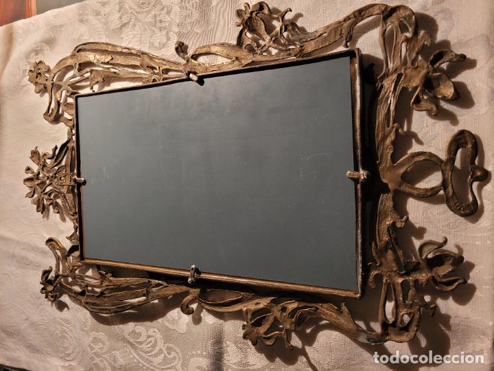 Antig&uuml;edades: Espejo de bronce estilo art nouveau - Foto 5