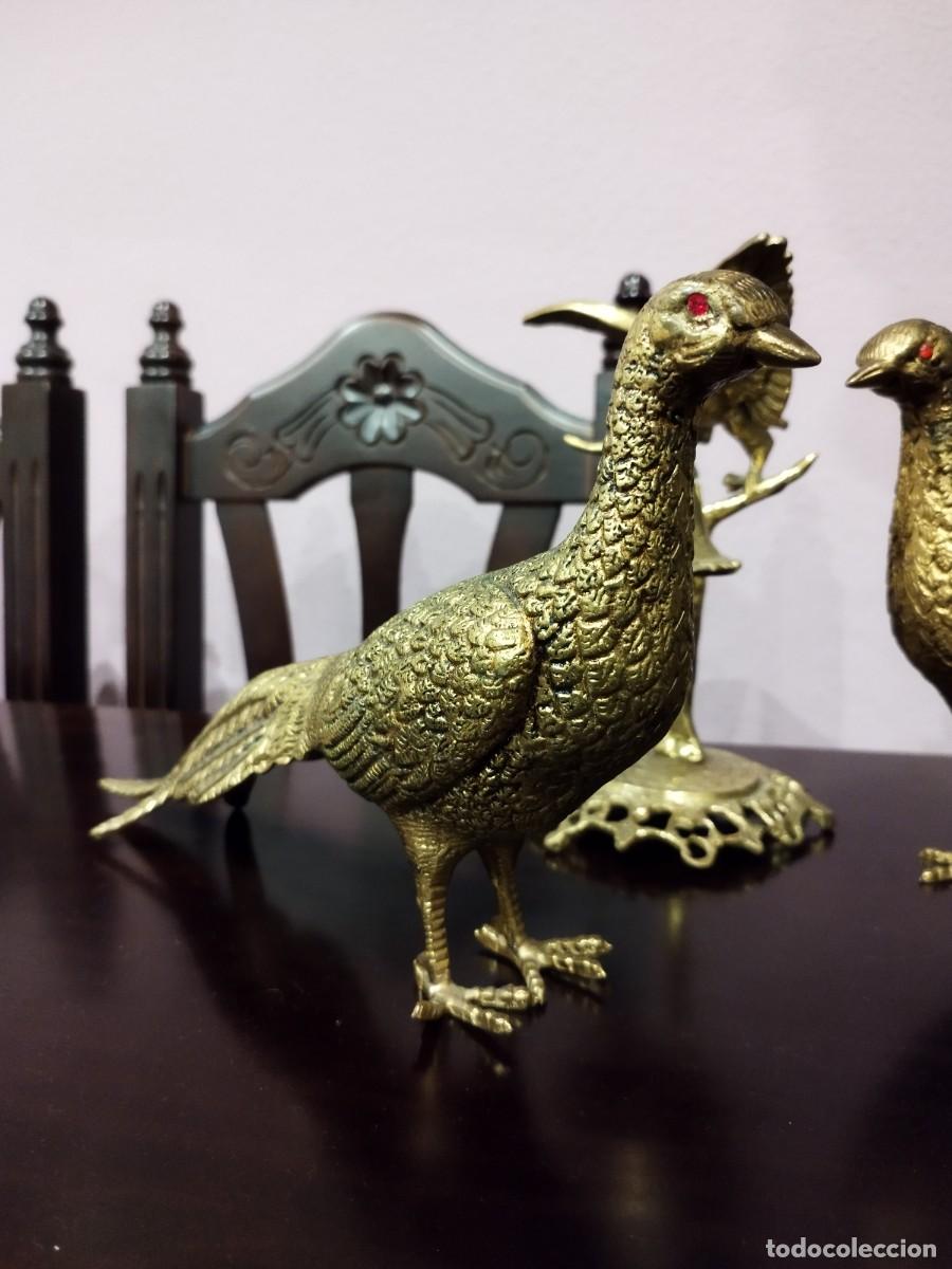 Antig&uuml;edades: ANTIGUO CONJUNTO DE P&Aacute;JAROS EN BRONCE CON CAMPANA - Foto 2